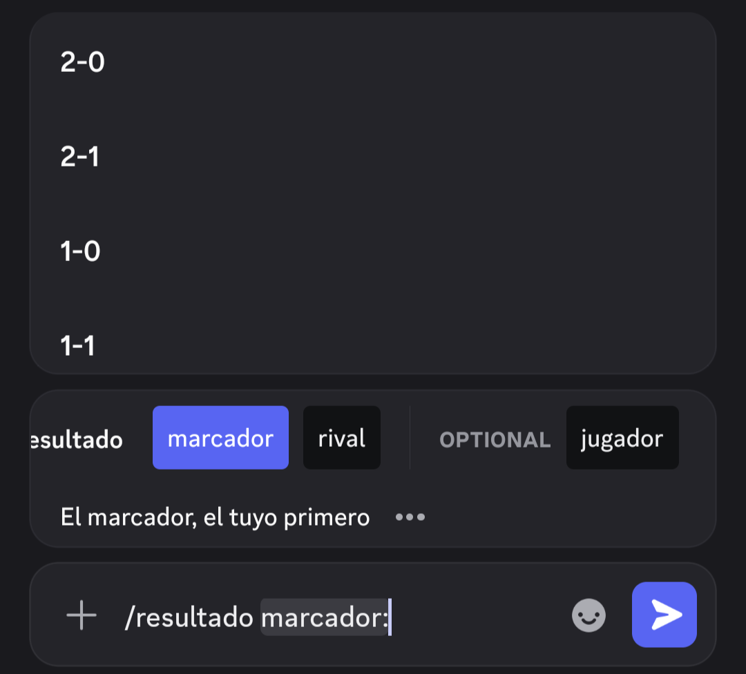 El comando /resultado con el desplegable de marcador abierto, enseñando 2-0, 2-1, 1-0 y
                      1-1; debajo, la ayuda del campo: «El marcador, el tuyo primero». A la derecha están el
                      campo rival y el opcional jugador.